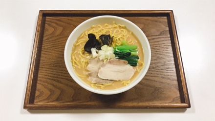 濃厚豚骨醤油ラーメン